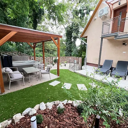Vip Vendeghaz Tatil Evi *